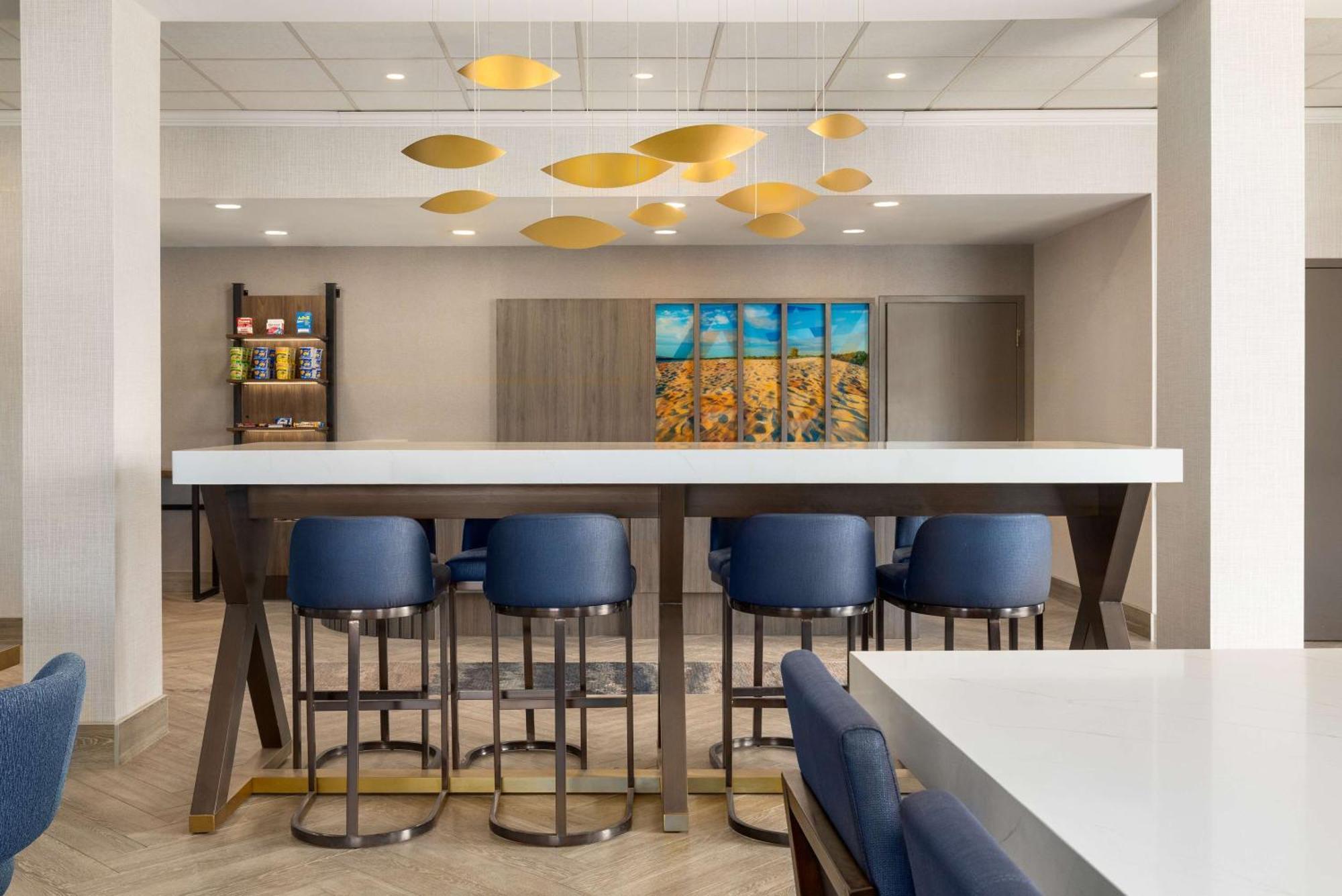 Greater Napanee Hampton Inn By Hilton Napanee מראה חיצוני תמונה